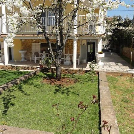 Croatia Zadar Borik Family Apartment With Garten View Number 2 Exterior foto